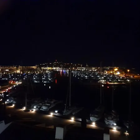 Marina Bella Apartment *